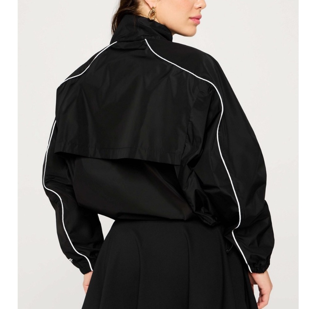 Fabletics Tempo Lightweight Windbreaker - XS - Picture 3 of 7